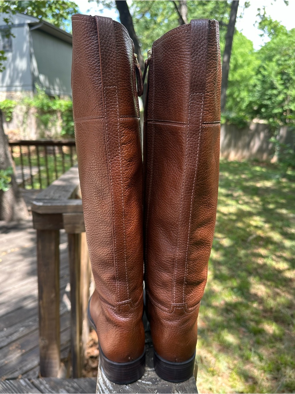 Tory Burch Riding Boots in Full Grain Pebbled Leather - Picture 4 of 9